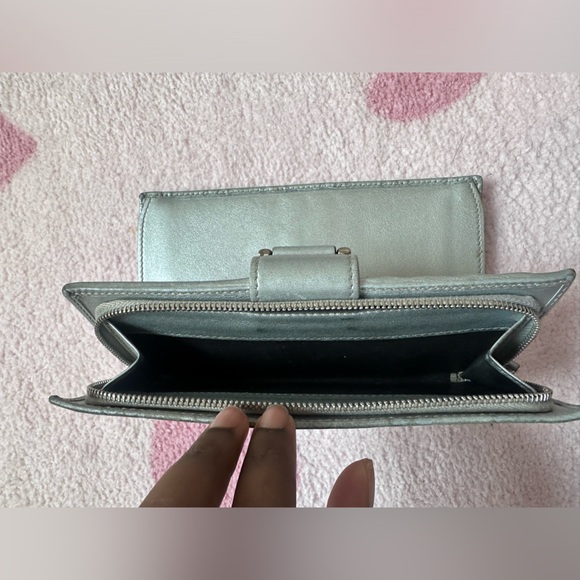 Gucci Leather Continental D-Ring Wallet - Picture 3 of 16